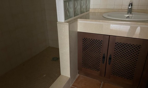 Sprzedaż - Willa w zabudowie bliźniaczej -
Murcia