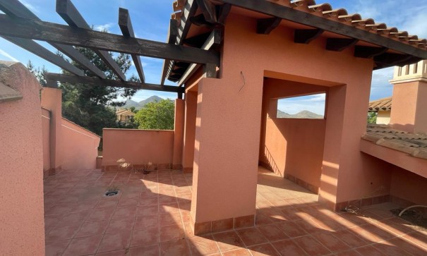 Sprzedaż - Willa w zabudowie bliźniaczej -
Murcia