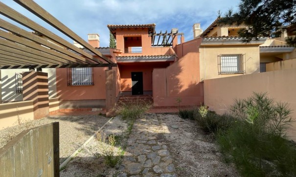 Sprzedaż - Willa w zabudowie bliźniaczej -
Murcia