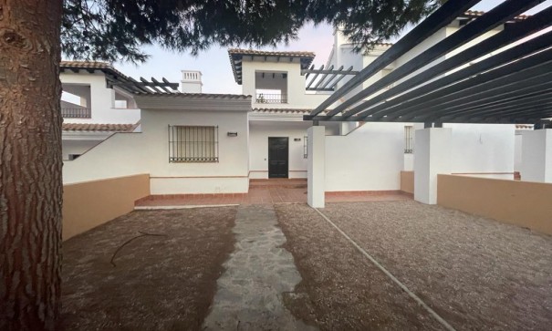 Sprzedaż - Willa w zabudowie bliźniaczej -
Murcia