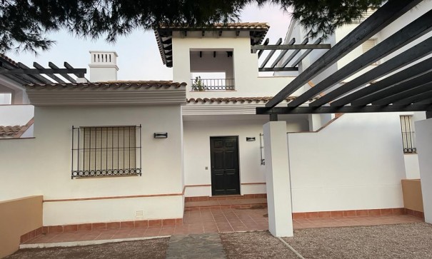 Sprzedaż - Willa w zabudowie bliźniaczej -
Murcia