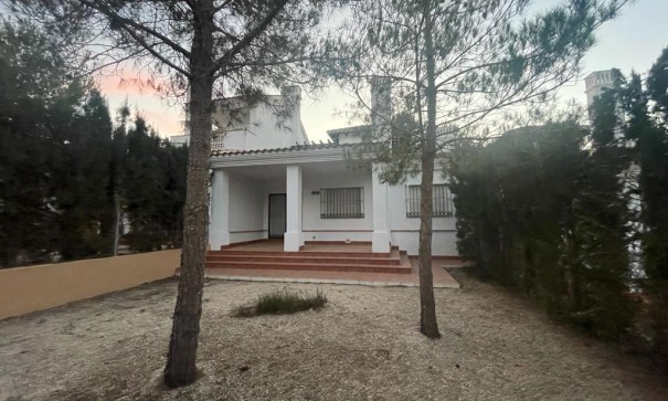 Sprzedaż - Willa w zabudowie bliźniaczej -
Murcia