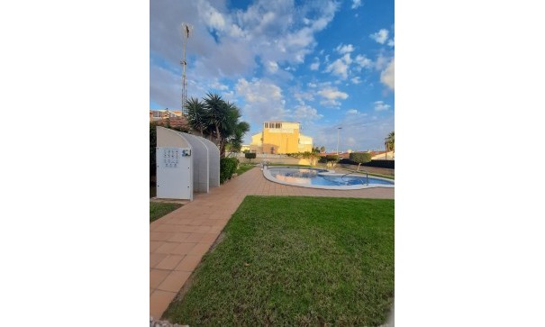 Resale - Wohnung Appartement -
Torrevieja