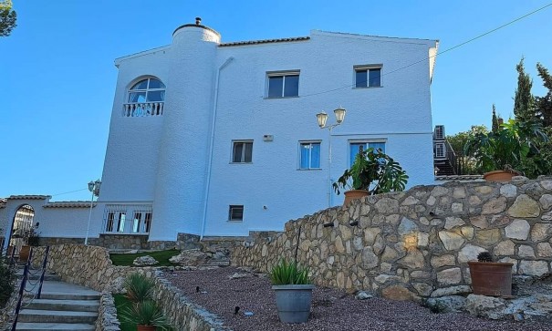 Sale - Finca Country Property -
Pilar de la Horadada - Pinar de Campoverde