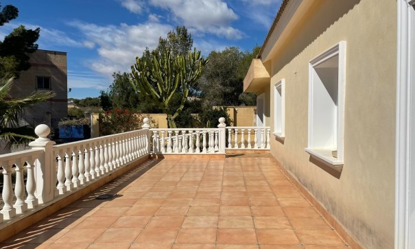 Revente - Villa Individuelle -
Orihuela Costa - Villamartín
