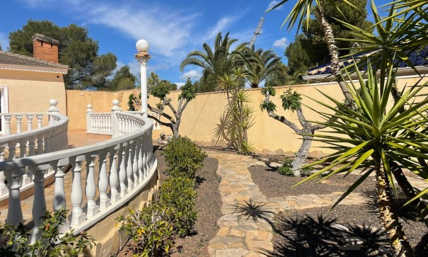 Revente - Villa Individuelle -
Orihuela Costa - Villamartín