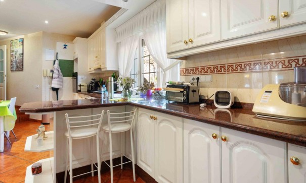 Återförsäljning - Fristående villa -
Cabo Roig - MUY CERCA DE LA PLAYA