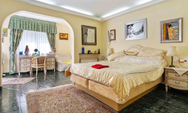 Återförsäljning - Fristående villa -
Cabo Roig - MUY CERCA DE LA PLAYA