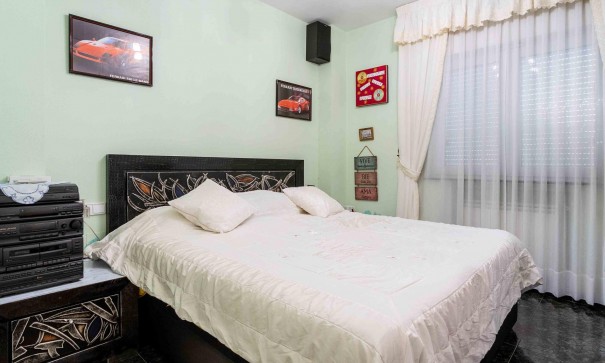 Återförsäljning - Fristående villa -
Cabo Roig - MUY CERCA DE LA PLAYA