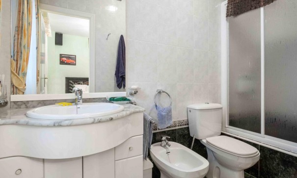 Återförsäljning - Fristående villa -
Cabo Roig - MUY CERCA DE LA PLAYA