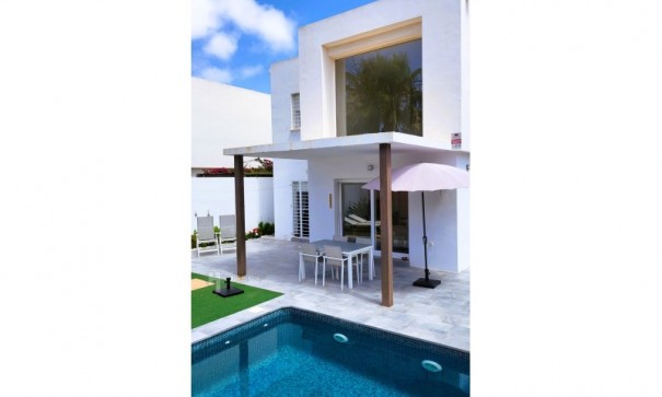 Herverkoop - Vrijstaande Villa -
La Manga Club - Cartagena