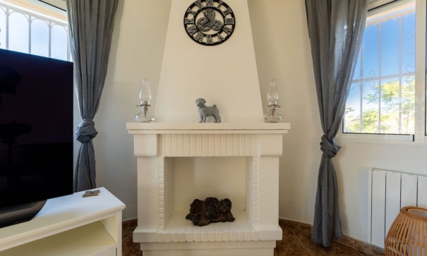 Återförsäljning - Fristående villa -
Benijofar