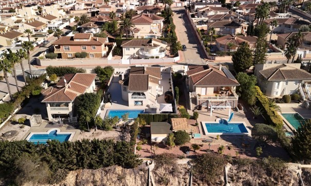 Återförsäljning - Fristående villa -
Benijofar