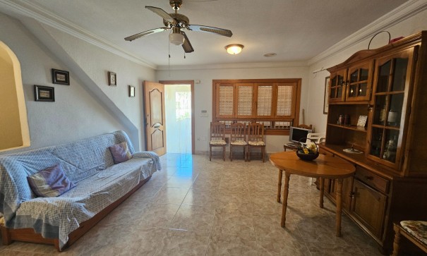 Resale - Wohnung Appartement -
Guardamar del Segura - Urbanizaciones