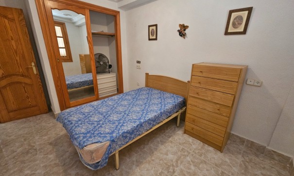 Resale - Wohnung Appartement -
Guardamar del Segura - Urbanizaciones