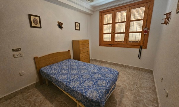 Resale - Wohnung Appartement -
Guardamar del Segura - Urbanizaciones