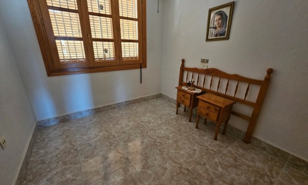 Resale - Wohnung Appartement -
Guardamar del Segura - Urbanizaciones