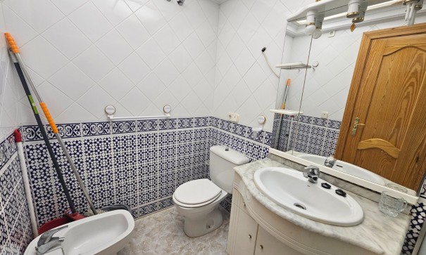 Resale - Wohnung Appartement -
Guardamar del Segura - Urbanizaciones