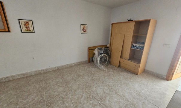 Resale - Wohnung Appartement -
Guardamar del Segura - Urbanizaciones