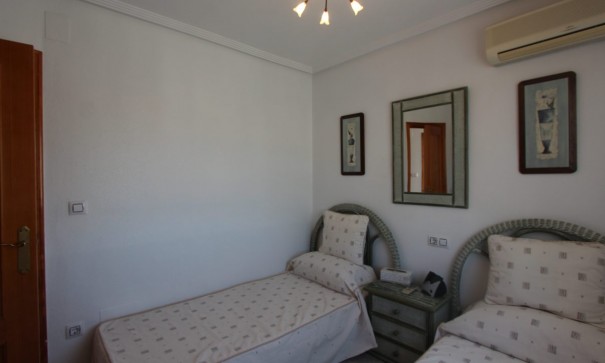 Herverkoop - Vrijstaande Villa -
Villamartín