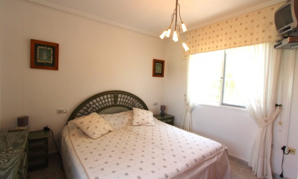 Herverkoop - Vrijstaande Villa -
Villamartín