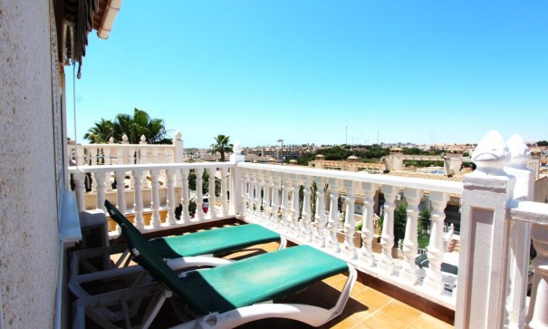 Herverkoop - Vrijstaande Villa -
Villamartín