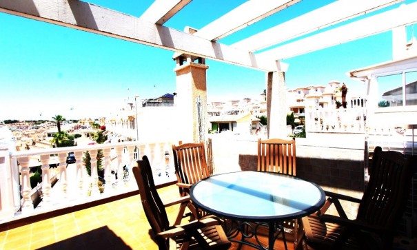 Herverkoop - Vrijstaande Villa -
Villamartín