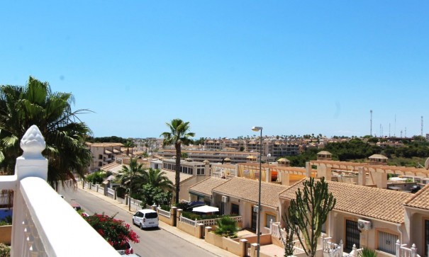 Herverkoop - Vrijstaande Villa -
Villamartín