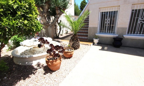 Herverkoop - Vrijstaande Villa -
Villamartín