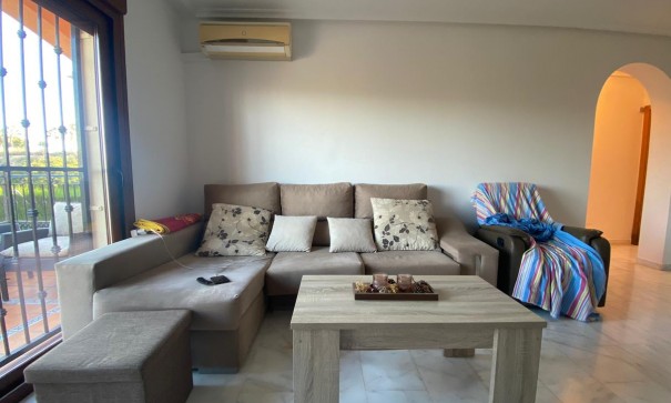 Videresalg - Byhus -
Algorfa - Algorfa (La Finca Golf)