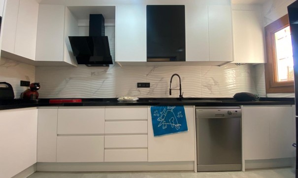 Videresalg - Byhus -
Algorfa - Algorfa (La Finca Golf)