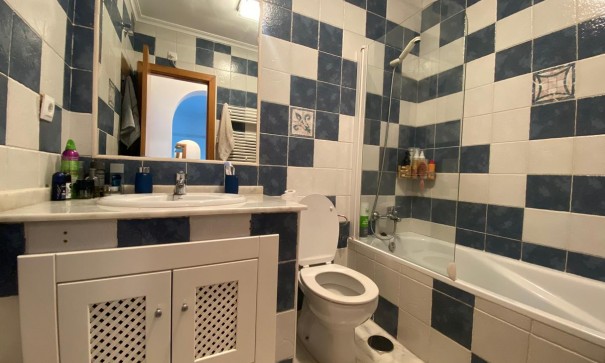 Videresalg - Byhus -
Algorfa - Algorfa (La Finca Golf)