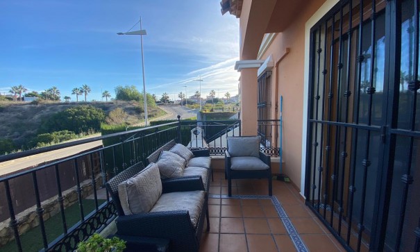 Videresalg - Byhus -
Algorfa - Algorfa (La Finca Golf)