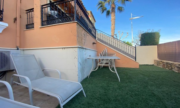 Videresalg - Byhus -
Algorfa - Algorfa (La Finca Golf)