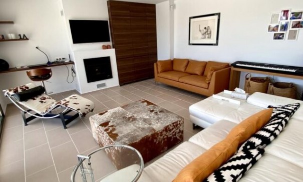 Revente - Villa Individuelle -
Hondón de las Nieves