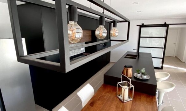 Revente - Villa Individuelle -
Hondón de las Nieves