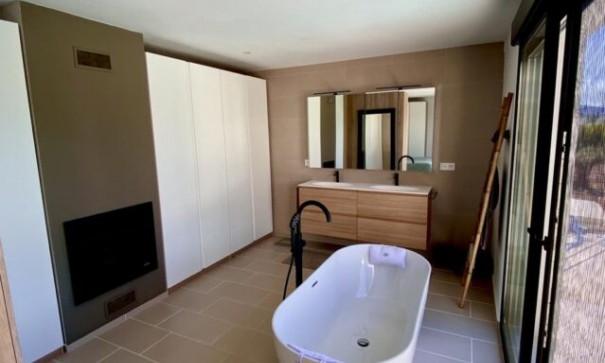 Revente - Villa Individuelle -
Hondón de las Nieves