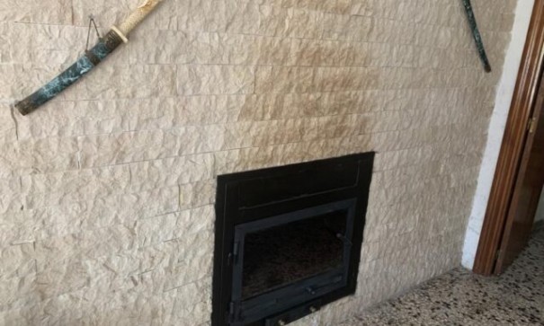 Venta - Chalet Independiente -
Pinoso