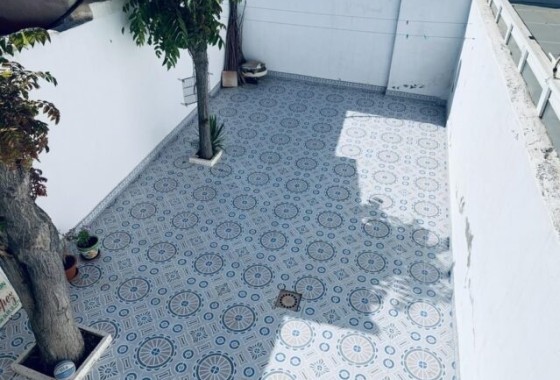 Revente - Maison de ville -
Hondón de los Fráiles