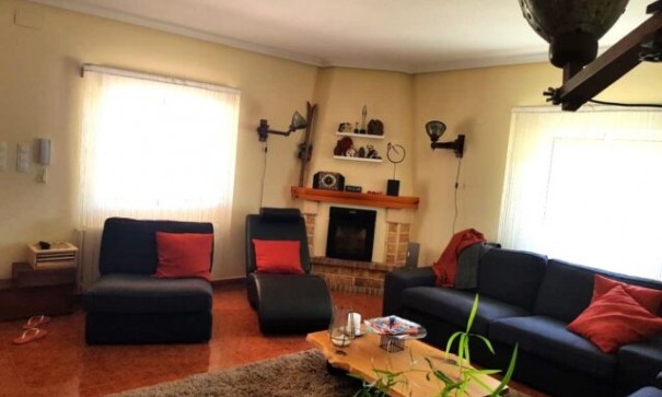 Videresalg - Fritliggende villa -
Macisvenda - MACISVENDA