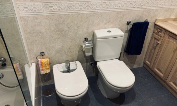 Återförsäljning - Radhus -
Monóvar