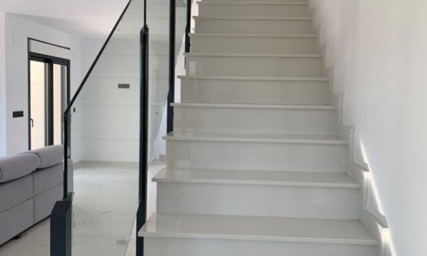 Återförsäljning - Fristående villa -
Pinoso