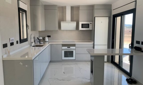 Herverkoop - Vrijstaande Villa -
Pinoso