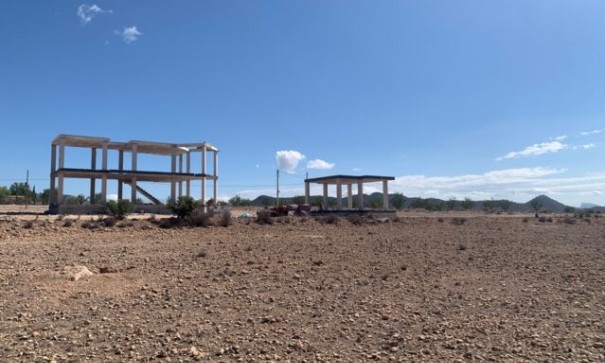 Herverkoop - Vrijstaande Villa -
Pinoso