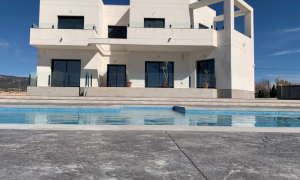 Herverkoop - Vrijstaande Villa -
Pinoso