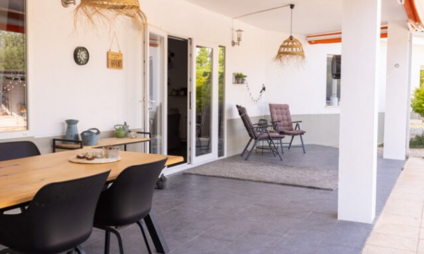 Venta - Chalet Independiente -
Biar