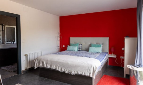 Venta - Chalet Independiente -
Biar