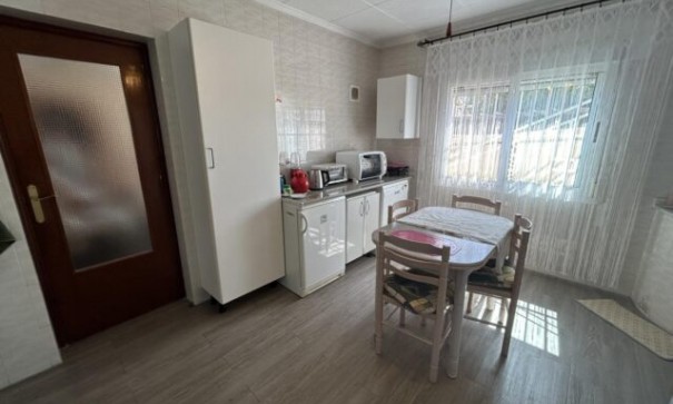 Sale - Detached Villa -
Albatera