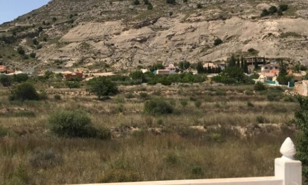 Venta - Chalet Independiente -
Fortuna