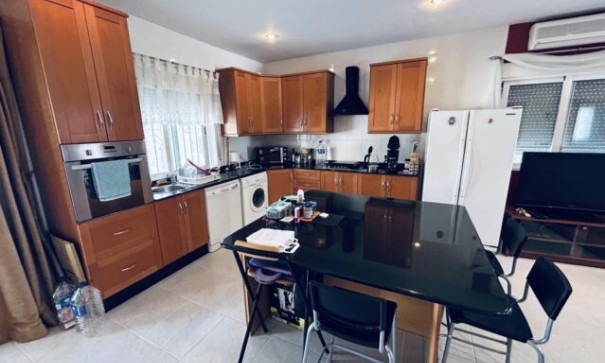 Venta - Chalet Independiente -
Fortuna